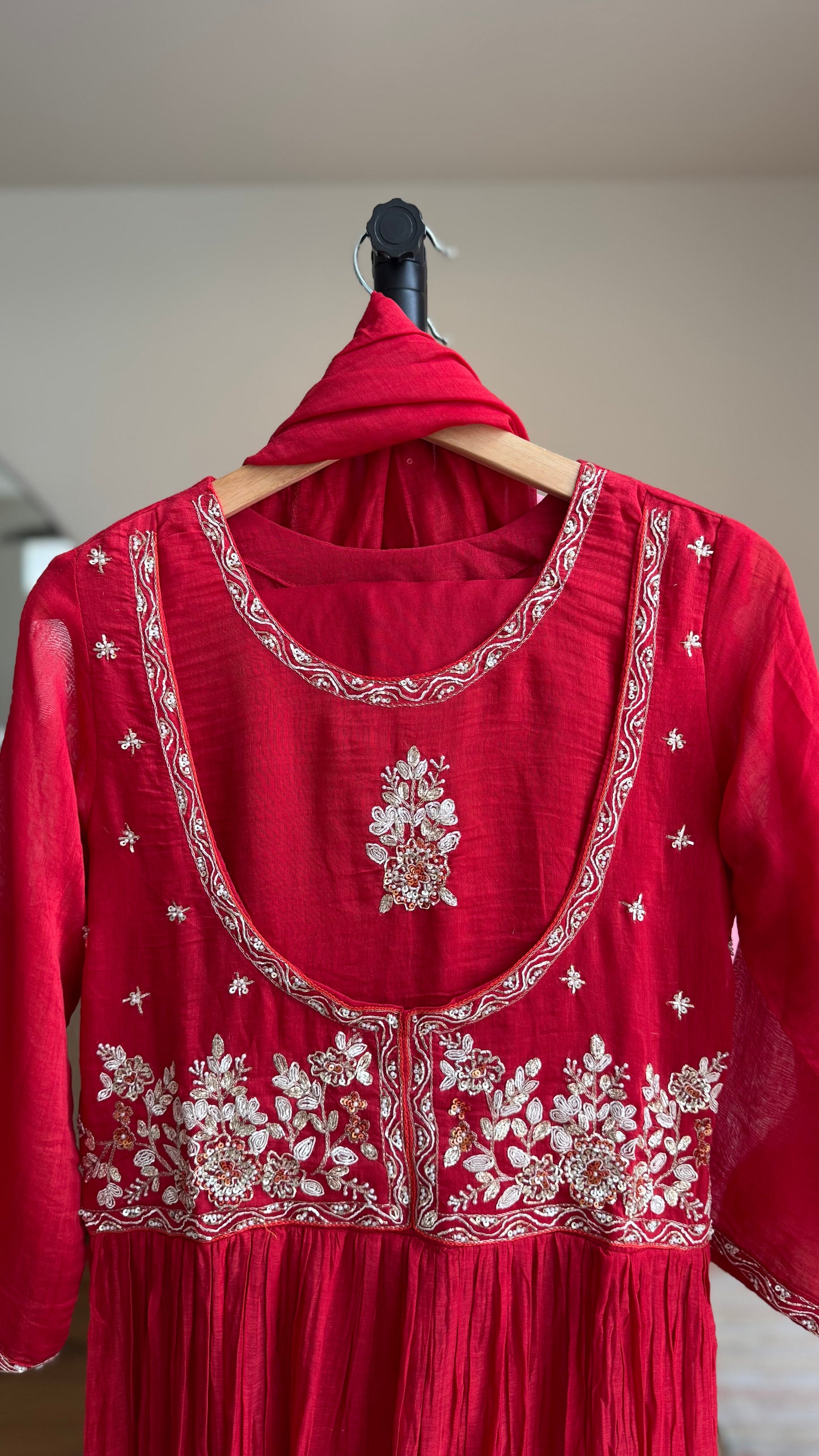 Elegant Red Mulchanderi Kurti Set with Exquisite Zardosi Work