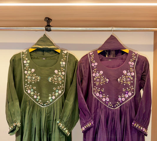 DV Preorder only - Mulchanderi 3-Piece kurta set with embroidery