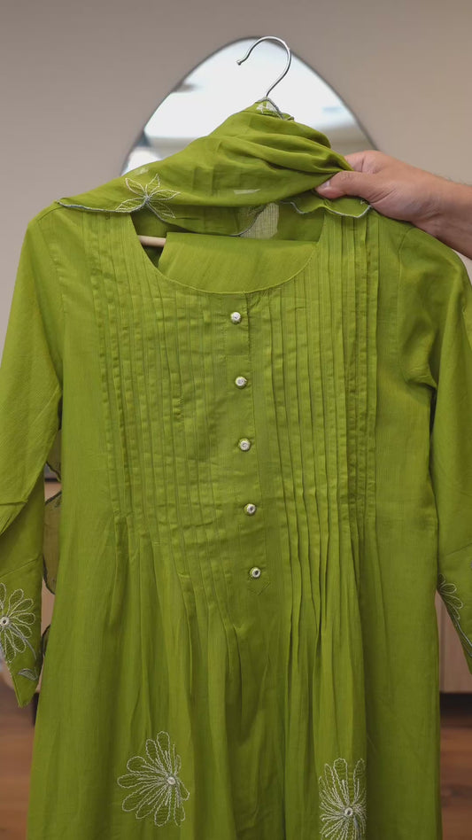 Elegant Green Kurti with Intricate Machine Embroidery