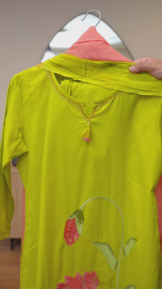 Light Green Kurti with Machine Embroidery and Pink Dupatta