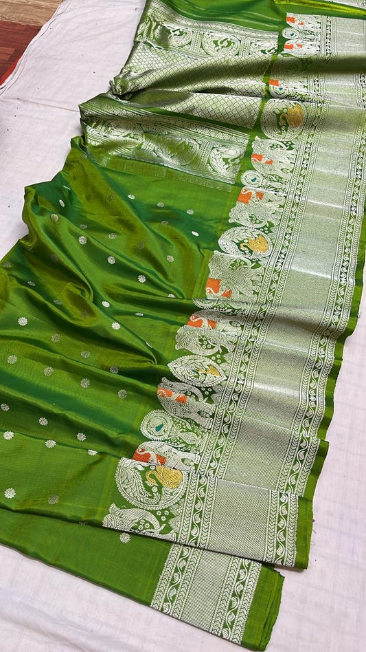 Gadwal Vintage Saree with Meenakari Work and Large Border