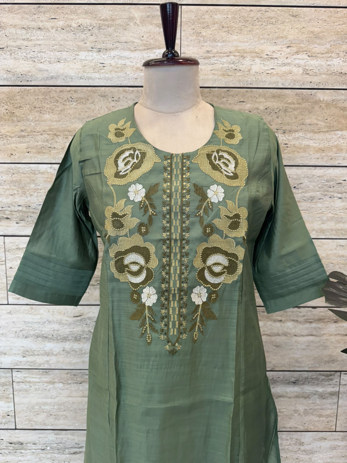 Floral Embroidered Kurti