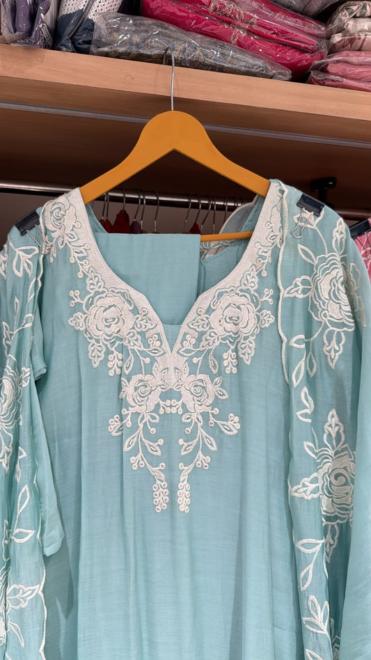 Mulchanderi budget friendly kurti set